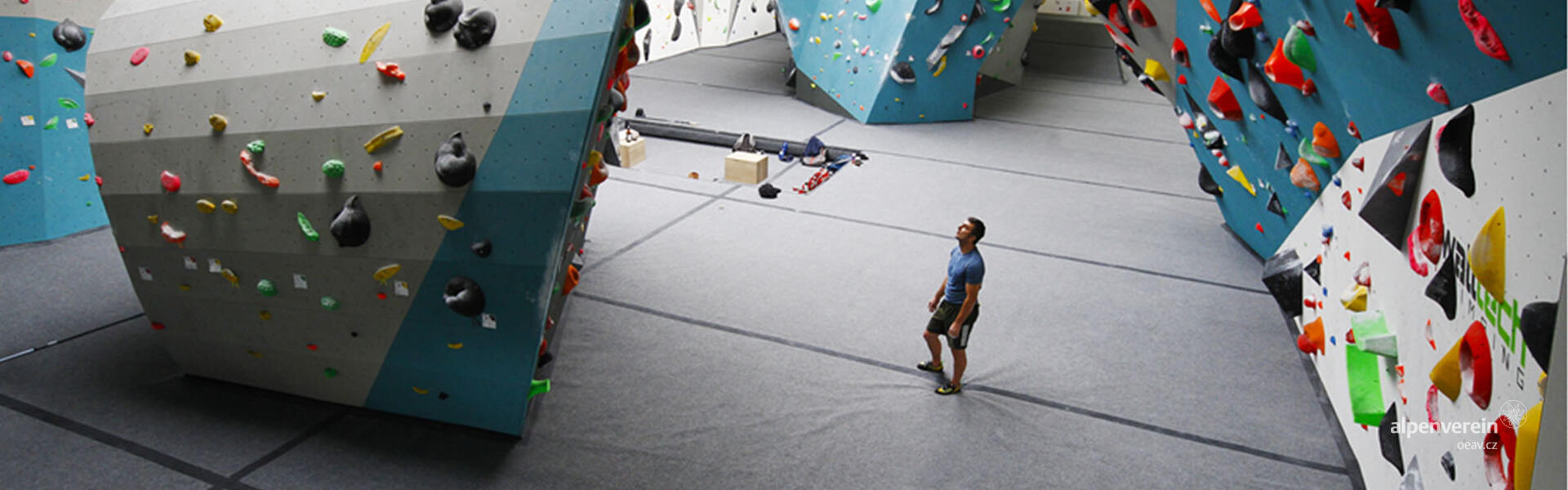 Alpenverein OEAV.CZ Hangar Brno