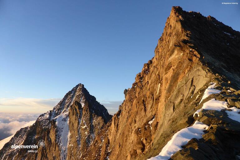 Großglockner und Hofmannspitze von NW Alpenverein OEAV.CZ Magdalena Habernig o ženách v Alpách