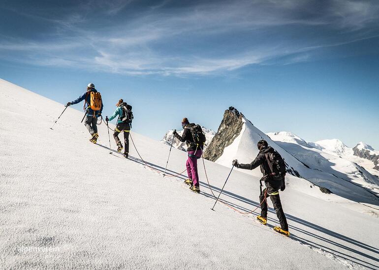 Saas-Fee Alpenverein OEAV.CZ