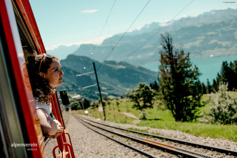 Alpenverein OEAV.CZ Pěší turistika s využitím Švýcarského dopravního systému